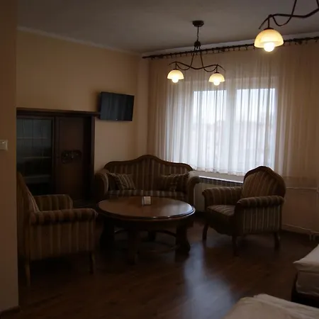 Nocleg Pod Swierkiem 피츠